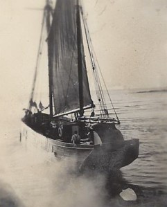 02. Ceres leaving Bude under power 1