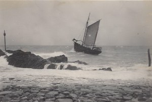 11. Ceres leaving Bude